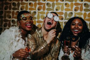 Comment personnaliser son photobooth pour un événement inoubliable ? MGN Events, agence évènementielle à Strasbourg