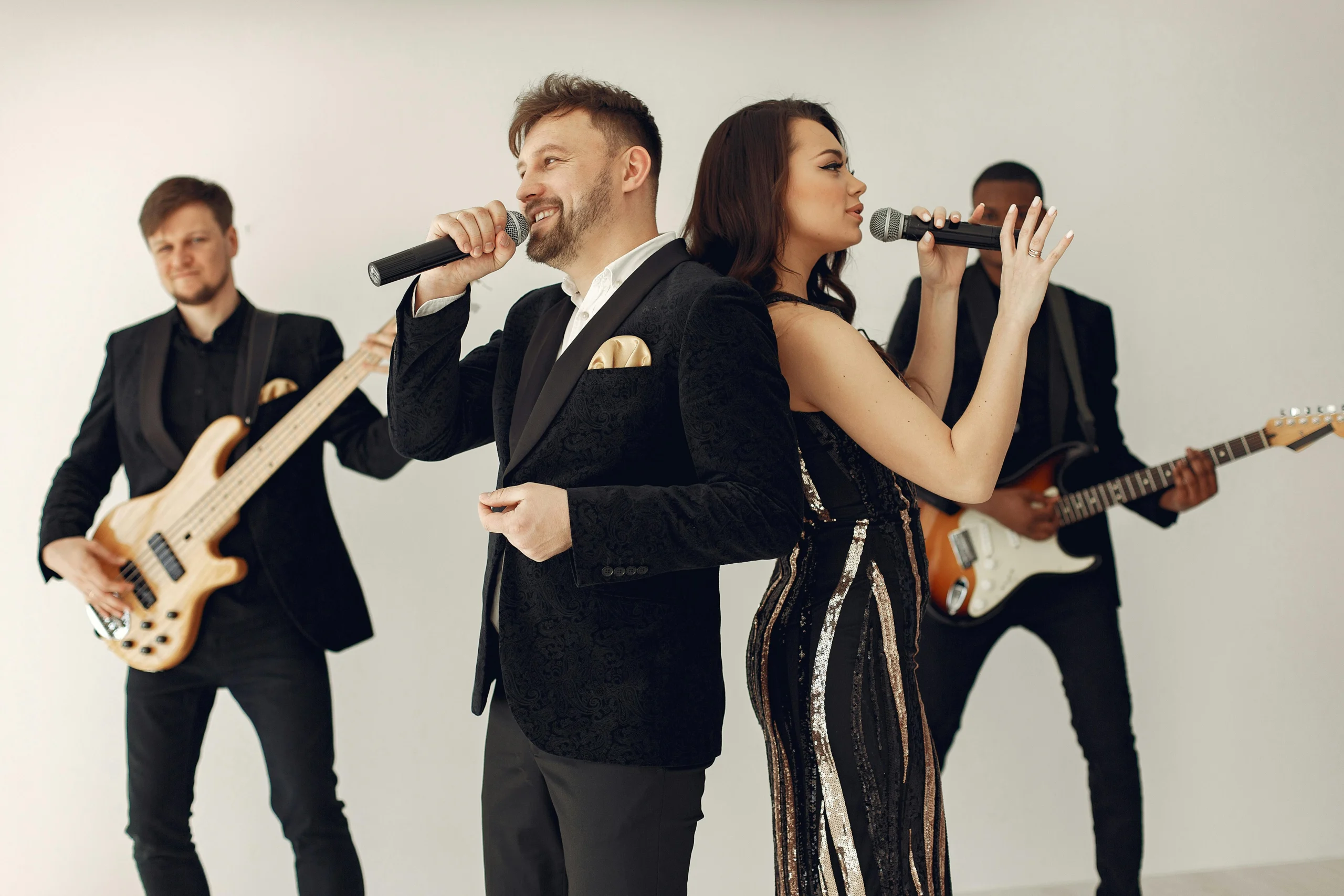 Créer une ambiance immersive grâce à une musique parfaitement adaptée à votre soirée